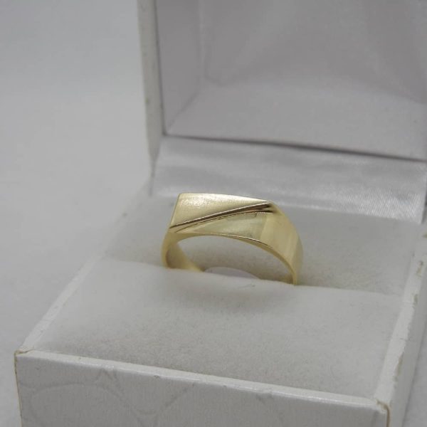 Zlatý prsteň VN320