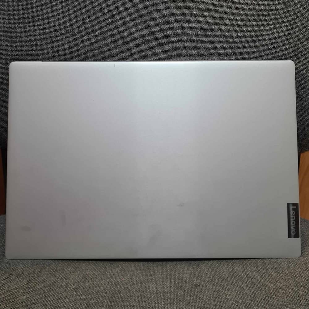 Notebook Lenovo Ideapad S145 15AST 2 min