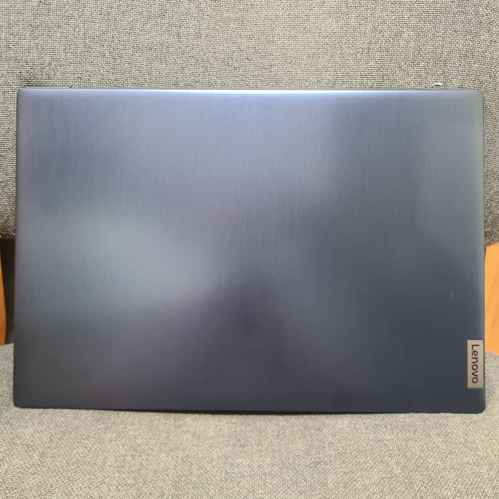 Notebook Lenovo Ideapad 3 15IGL05 2 min