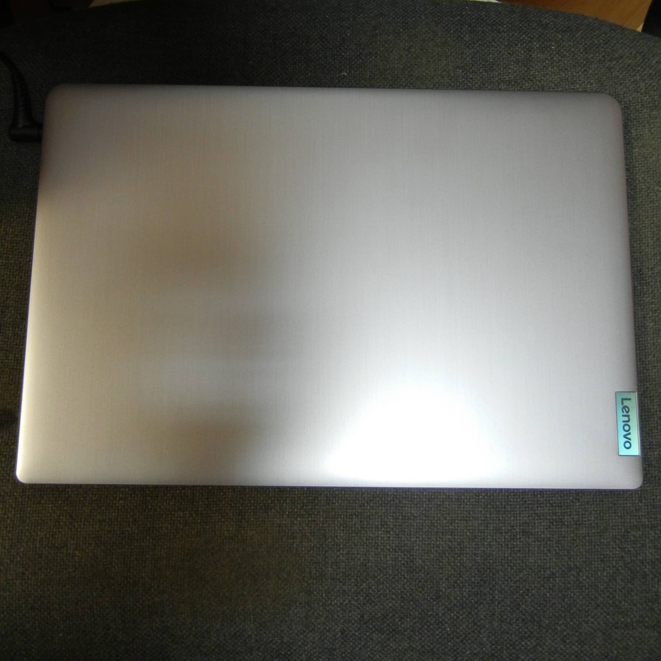 Notebook Lenovo IdeaPad 3 14ALC6 2 min