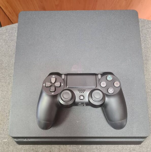 Sony Playstation 4 Slim min