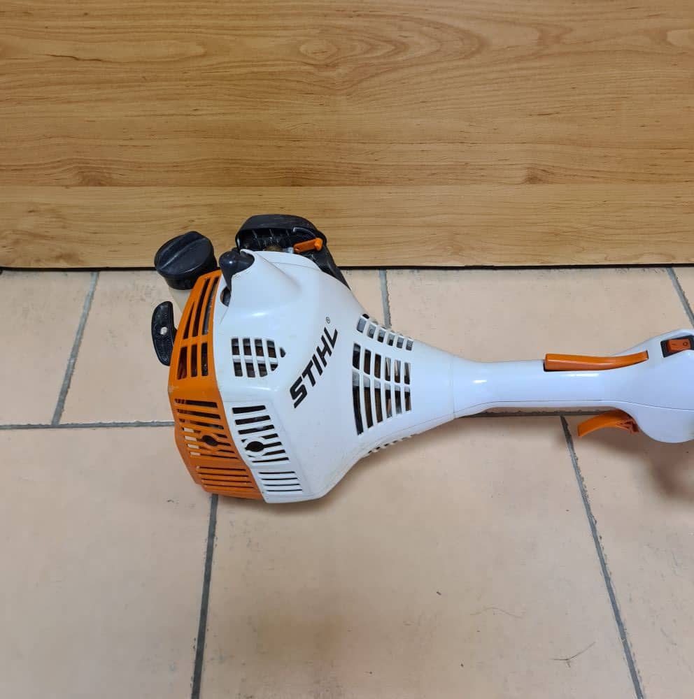 Benzinovy vyzinac Stihl FS38 2 min