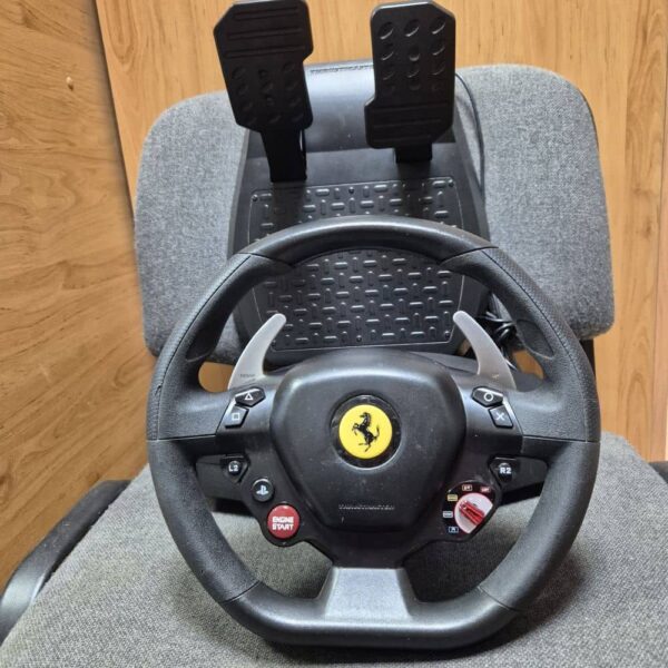 Volant Thrustmaster T80 Ferrari 488 GTB min