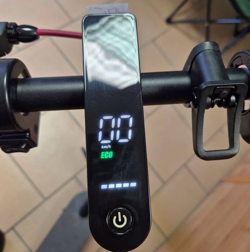 Elektricka kolobezka Sencor Scooter ONE S20 2 min