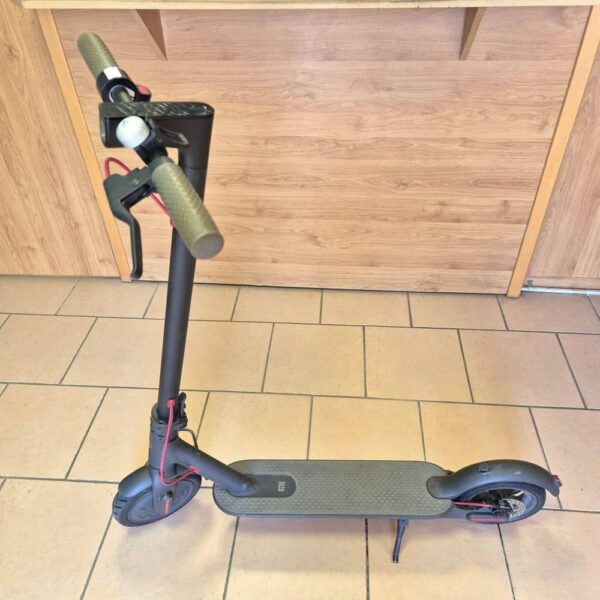 Xiaomi Mi Electric Scooter M365